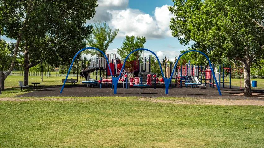 Sandstone Valley community in Calgary